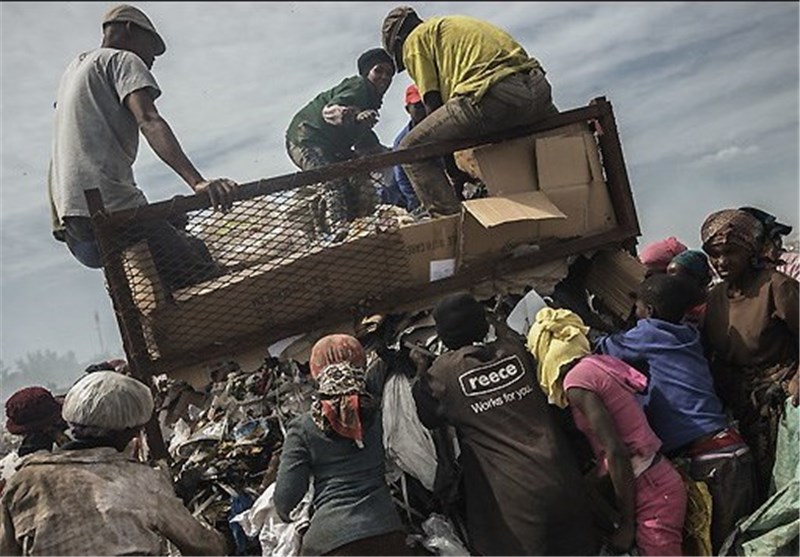 تصاویرجمع آوری زباله در موزامبیک