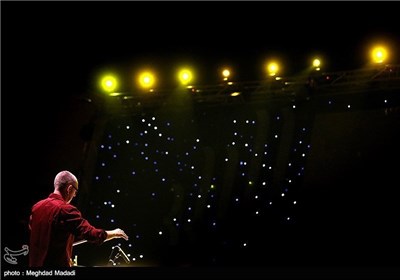 Kitaro Gives Concert in Tehran