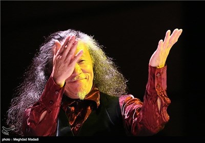 Kitaro Gives Concert in Tehran