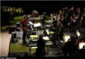 Kitaro Gives Concert in Tehran