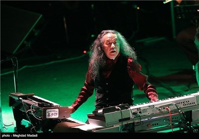 Kitaro Gives Concert in Tehran