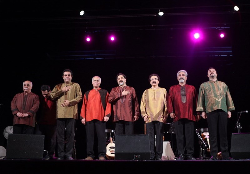 گروه موسیقی «سراج» در تونس و سوسه به روی صحنه رفت