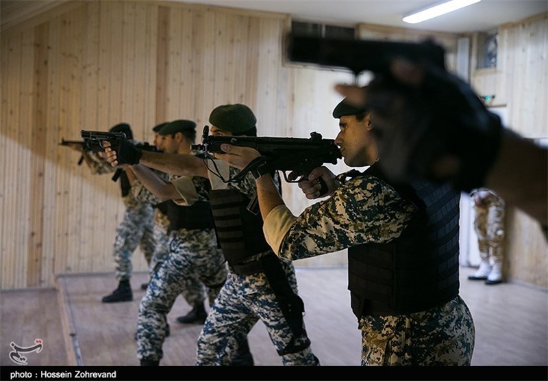 بازدید هیئت نظامی ارتش ایتالیا از نیروهای مسلح ایران