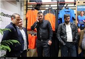 افتتاح فروشگاه لوازم ورزشی علی دایی