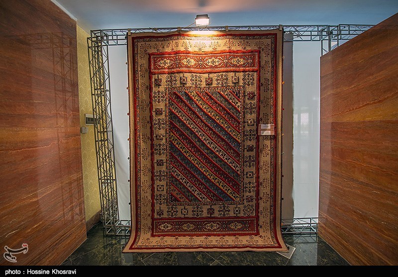 توانمندی فرش استان بوشهر در جشنواره فرش عرضه می‌شود