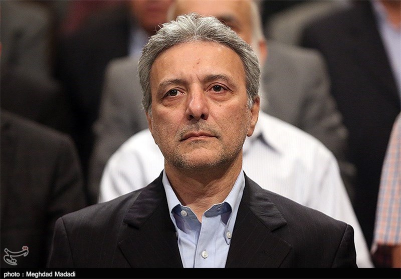 نیلی احمدآبادی رئیس دانشکده حقوق و علوم سیاسی دانشگاه تهران را عزل کرد