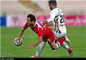 دیدار تیم های فوتبال پرسپولیس و راه آهن
