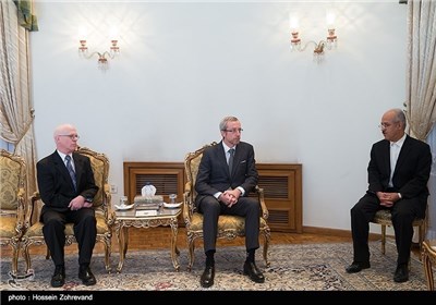 4 New Ambassadors Submit Credentials to Iranian President