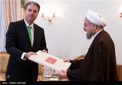 4 New Ambassadors Submit Credentials to Iranian President