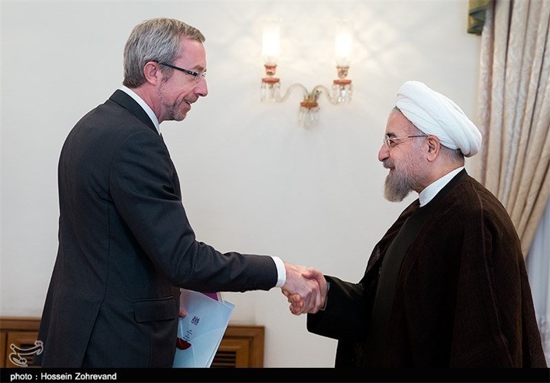 Rouhani: Continued Anti-Iran Sanctions Detrimental to EU