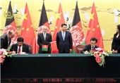 امضای 4 موافقتنامه بین کابل و پکن/افغانستان نقطه اتصال منطقه در 20 سال آینده + تصاویر