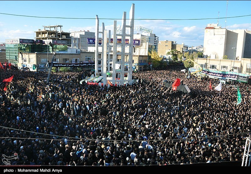 دسته عزاداری میلیونی حسینیه اعظم زنجان آغاز شد