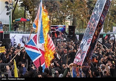 Protesters in Tehran Mark National Day against Global Arrogance