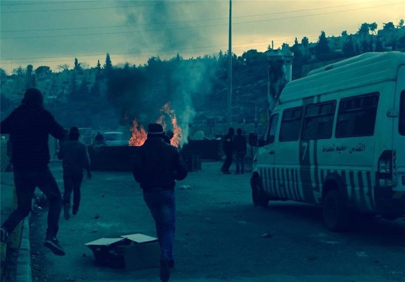 درگیری فلسطینیان و نظامیان صهیونیست در مرکز بازجویی اسرای فلسطینی/ زخمی شدن 22 نفر در درگیری‌های نابلس