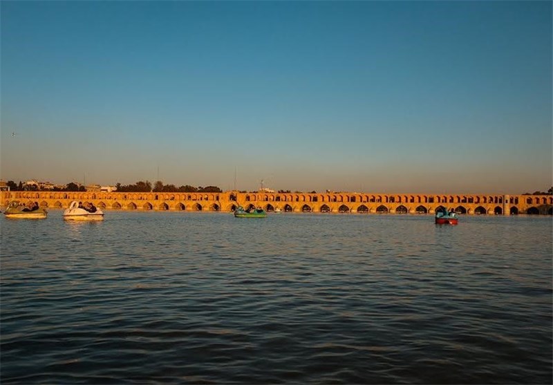 آب زاینده‌رود اسفندماه امسال دوباره در اصفهان جاری می‎شود