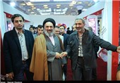 حجت‌الاسلام حسینی شاهرودی از غرفه خبرگزاری تسنیم بازدید کرد