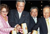 فرماندار اوکیناوای ژاپن خواستار دیدار با اوباما شد