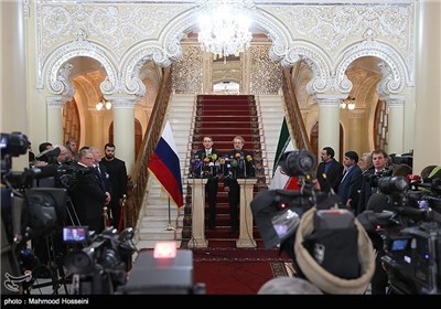 Iran, Russian Speakers Meet in Tehran