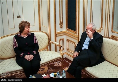  Zarif, Ashton, Kerry Meet on 5th Day of Nuclear Talks 