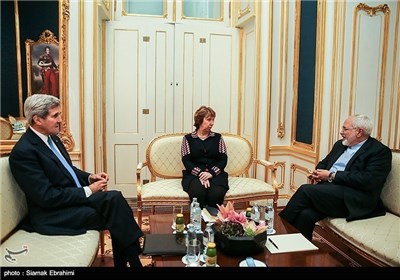  Zarif, Ashton, Kerry Meet on 5th Day of Nuclear Talks 