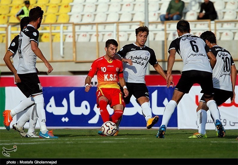 شکست صبای قم برابر فولاد خوزستان در نیمه نخست