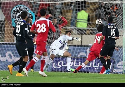 Persepolis Defeats Esteghlal in Tehran Derby