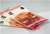 ارزش یورو در برابر دلار به پایین‌ترین رقم در 12 سال گذشته رسید