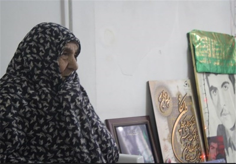 گزارش تصویری دیدار با خانواده‌های شهدای هنرمند اردبیل