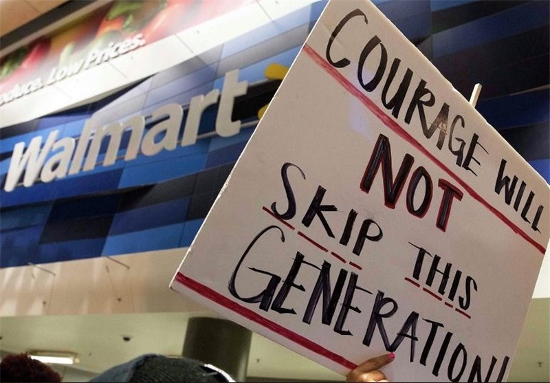 اعتصاب کارکنان فروشگاه‌های زنجیره‌ای «وال مارت» آمریکا