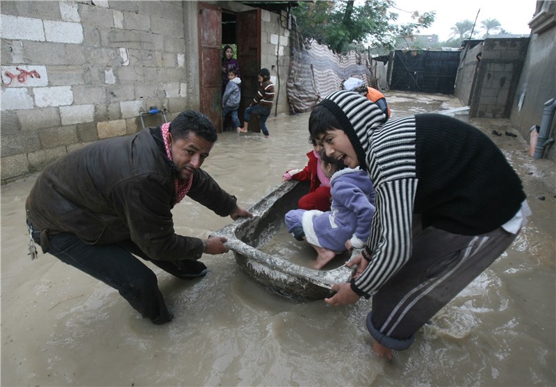 Israel Opens Dams Forcing Hundreds of Gazans out of Flooded Houses