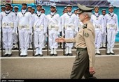 امیر سرلشکر عطاءالله صالحی فرمانده کل ارتش در مراسم رونمایی از دستاوردهای جدید نیروی دریایی ارتش - بندرعباس
