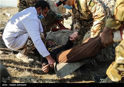 Iranian Army Exercises How to Deal with Natural Disasters