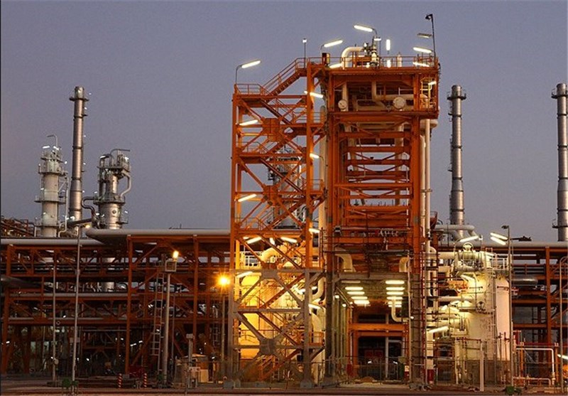 Iran to Earn over $6bln Annually from 2 South Pars Refineries