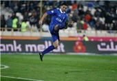 سلیمان‌فلاح:‌ استقلالی‌ها نه پولم را می‌دهند و نه رفتار مناسبی دارند