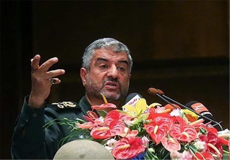 قائد الحرس الثوری : ایران الاسلامیة فی ذروة العزة والاقتدار بفضل المقاومة والصمود