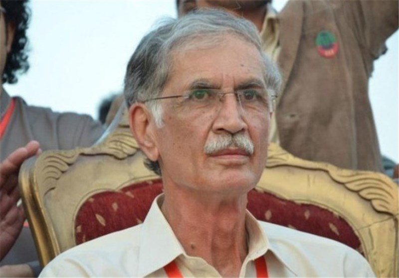 حزب «تحریک انصاف» با مشاوره وزیر کشور پاکستان به اعتراض‌ها ادامه داده است