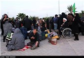 Iranian Pilgrims Crossing Mehran Border