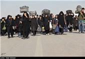 Iranian Pilgrims Crossing Mehran Border