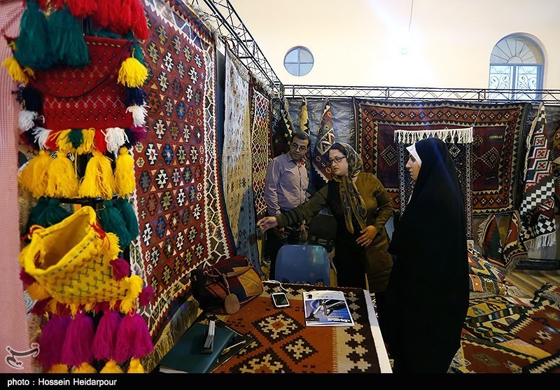 نمایشگاه دائمی صنایع دستی استان لرستان راه‌اندازی شود