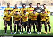 دیدار تیم های فوتبال راه آهن و نفت