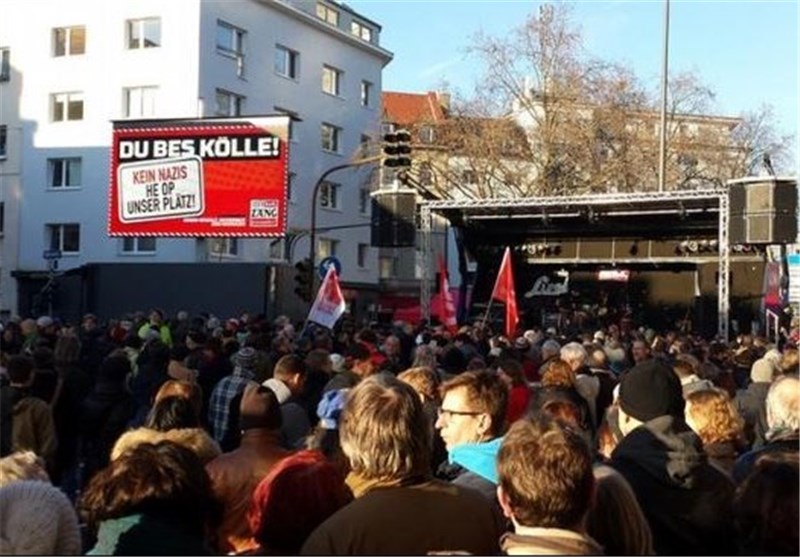 Thousands of Germans Hold Anti-Racism Rally in Cologne