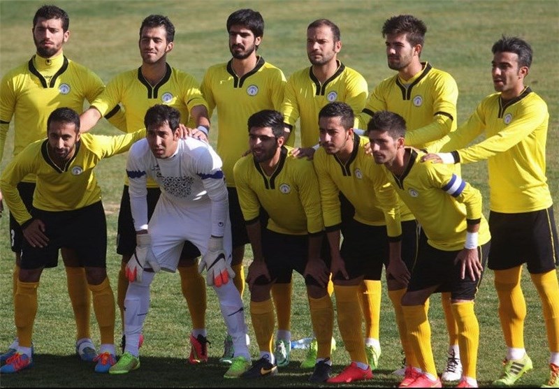 تیم فوتبال فجر سپاسی شیراز برابر آلومینیوم هرمزگان متوقف شد