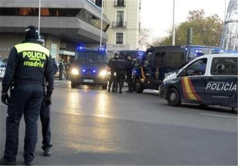 حمله مردی با خودروی حاوی کپسول گاز به مقر حزب حاکم اسپانیا