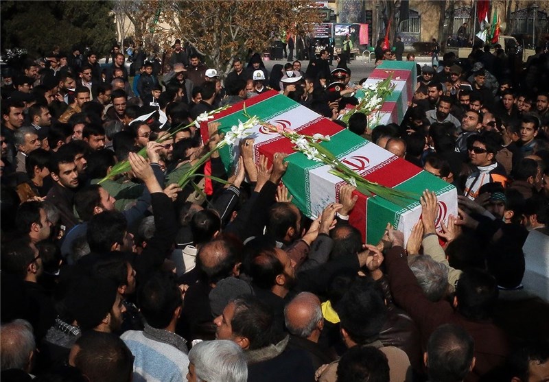 پیکر یک شهید گمنام در لشکر 14 امام حسین (ع) اصفهان در خاک آرمیده شد