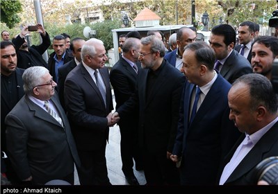 السید علی لاریجانی فی مؤتمر صحفی مشترک مع نظیره السوری فی دمشق
