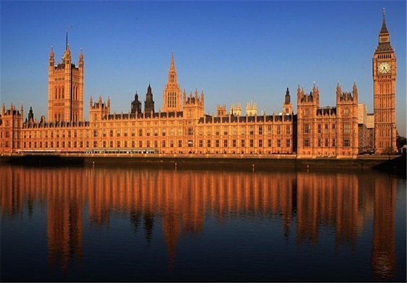 پارلمان انگلیس بار دیگر هدف حمله تروریستی قرار گرفت + عکس و فیلم