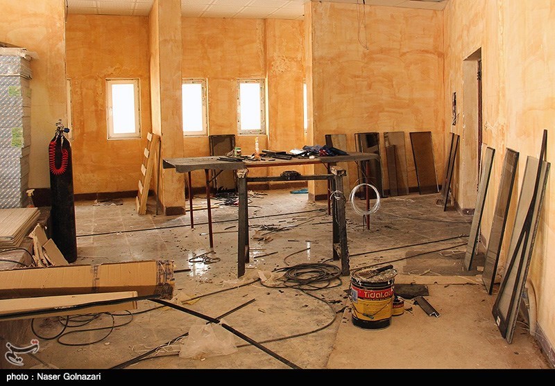 ماجرای ترک خوردگی و نشست یک کتابخانه در شهر خرم آباد