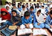 پاکستان از هفته آینده موسسات آموزشی را بازگشایی می‌کند