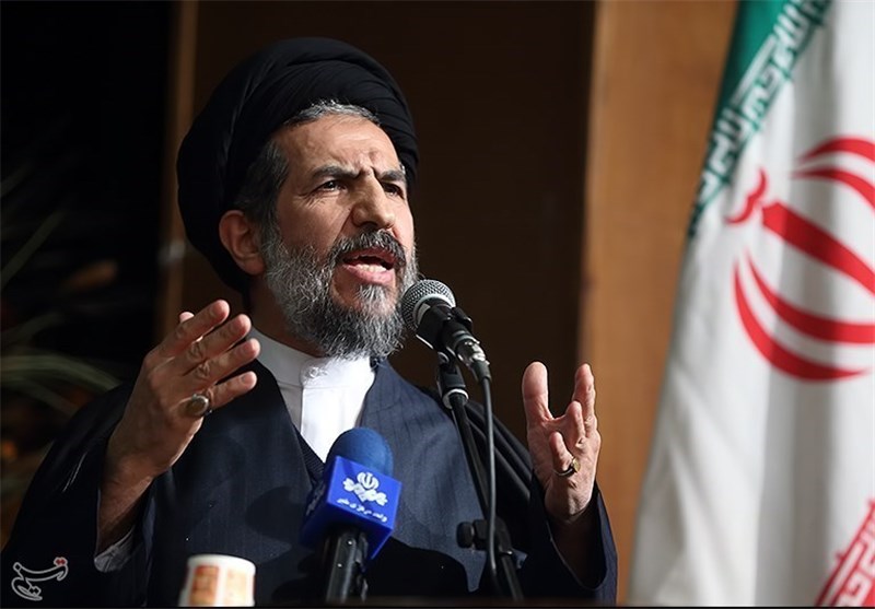 نائب رئیس مجلس الشوری الاسلامی: ایران الاسلامیة یحکمها زعیم کفوء وأکثر الزعماء علما