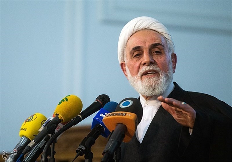 دولت برای اصلاح پرداخت پاداشها به مجلس لایحه ارائه کند/آقای روحانی! حقوقهای نجومی را جدی بگیرید